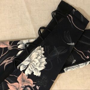 Victoria’s Secret sport 7/8 medium leggings